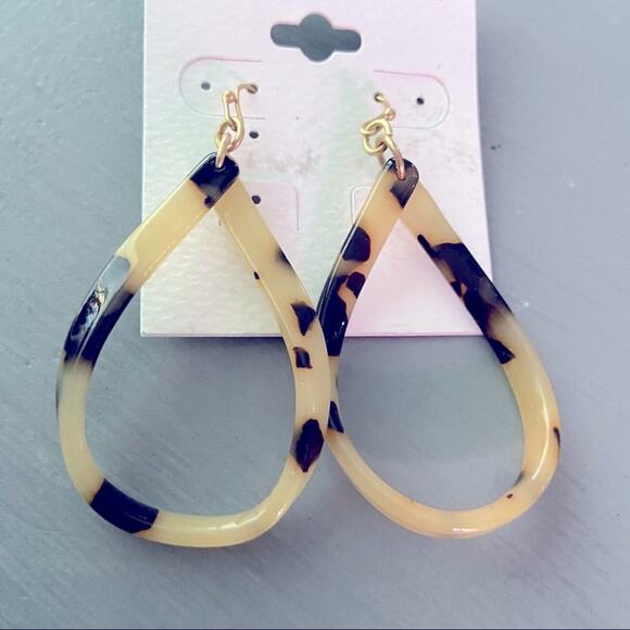 Kat + Bryn Earrings New - Picture 2 of 5